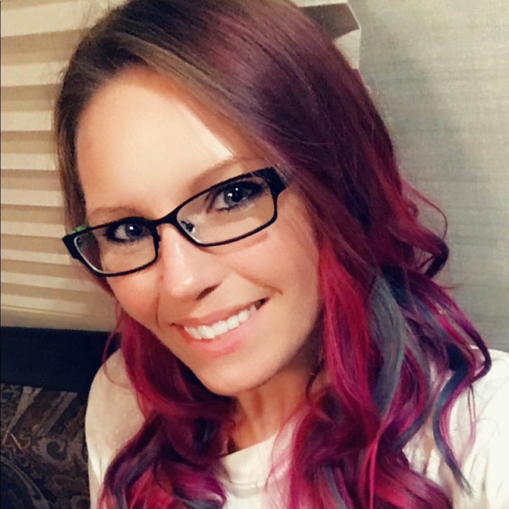 Meet your Posher, Ashley